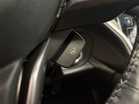 Used 2023 Subaru Outback Touring AWD/4WD image 18