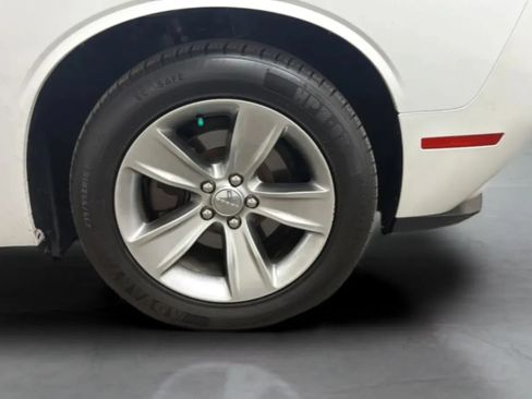 Used 2017 Dodge Challenger SXT RWD image 24