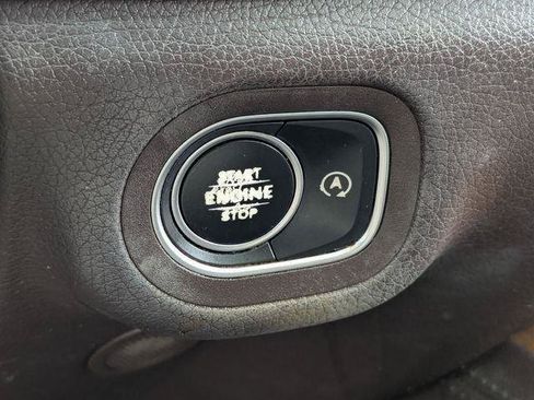 Used 2020 Mercedes-Benz GLE 350 4MATIC image 16