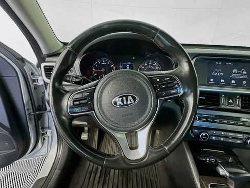 Used 2018 Kia Optima EX w/ Premium Package FWD image 10