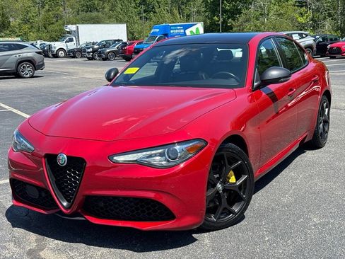 Used 2020 Alfa Romeo Giulia Ti Sport w/ Quick Order Package 22S Sport AWD/4WD image 1