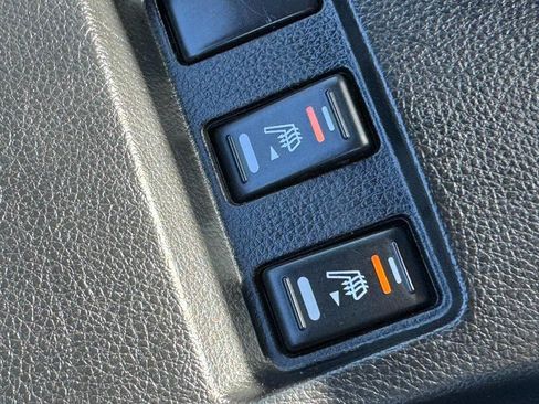 Used 2005 Nissan 350Z Touring RWD image 18