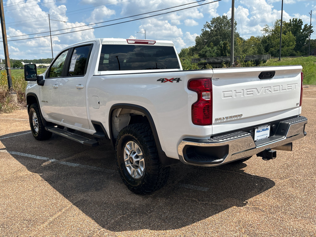 Used 2025 Chevrolet Silverado 2500 LT w/ Convenience Package AWD/4WD image 7