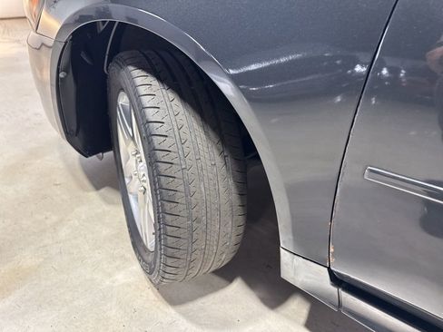 Used 2014 Chevrolet Impala LT w/ LT Sunroof Package FWD image 3