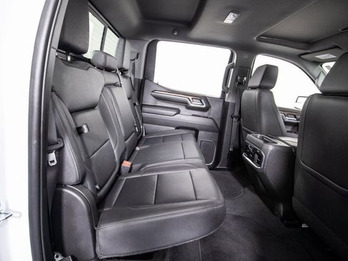 Used 2023 GMC Sierra 1500 SLT w/ SLT Premium Package image 10