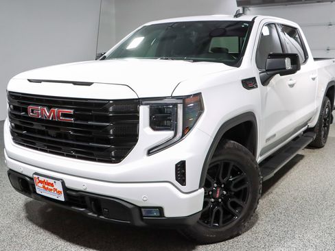 Used 2025 GMC Sierra 1500 Elevation w/ Elevation Premium Package image 33