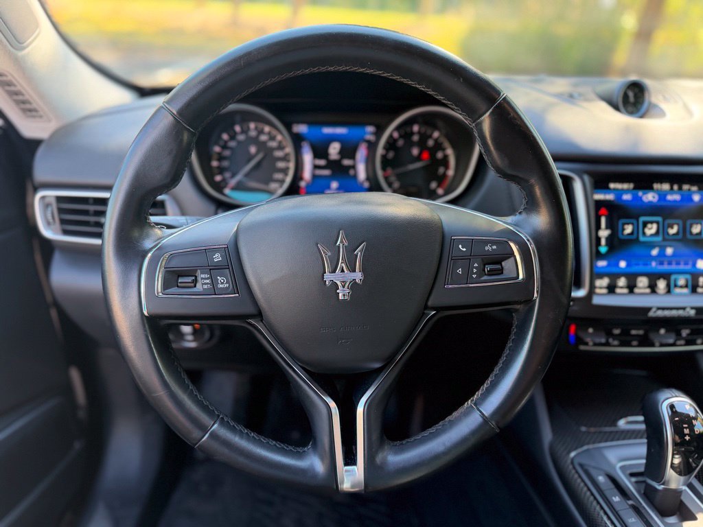 Used 2017 Maserati Levante w/ Luxury Package AWD/4WD image 24