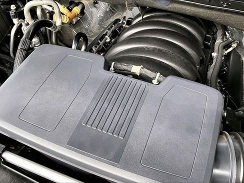 Used 2022 Chevrolet Tahoe Z71 w/ Luxury Package image 27