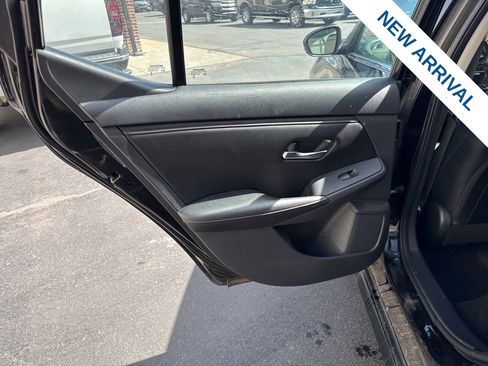 Used 2022 Nissan Sentra SR w/ SR Premium Package image 14