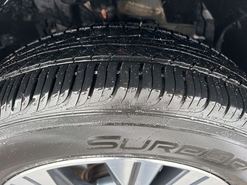 Certified 2023 Nissan Rogue SV image 40