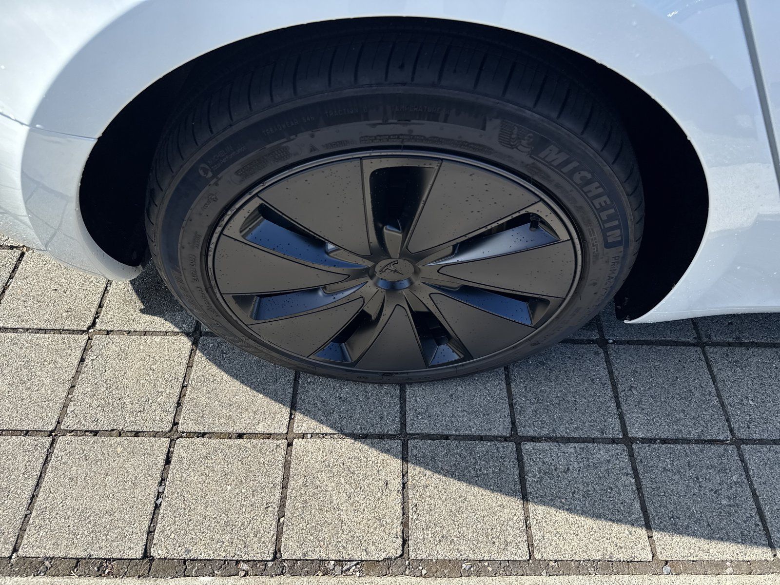 Used 2025 Tesla Model 3 Long Range RWD image 15