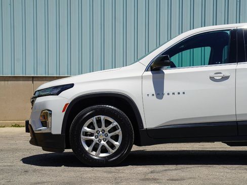 Used 2023 Chevrolet Traverse LS AWD/4WD image 11