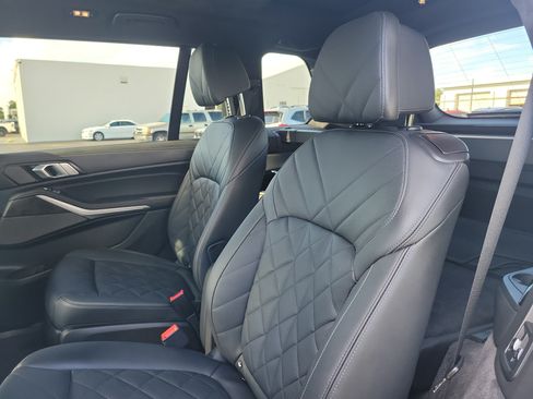 Certified 2024 BMW X7 xDrive40i w/ Executive Package AWD/4WD image 11