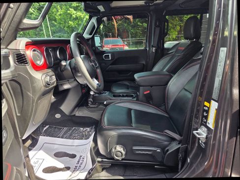 Used 2023 Jeep Gladiator Rubicon w/ LED Lighting Group AWD/4WD image 16