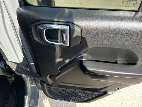 Used 2021 Jeep Wrangler Unlimited Sport image 15
