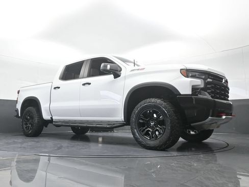 Used 2024 Chevrolet Silverado 1500 ZR2 w/ Technology Package AWD/4WD image 72