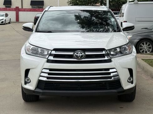 Used 2019 Toyota Highlander Limited FWD image 8