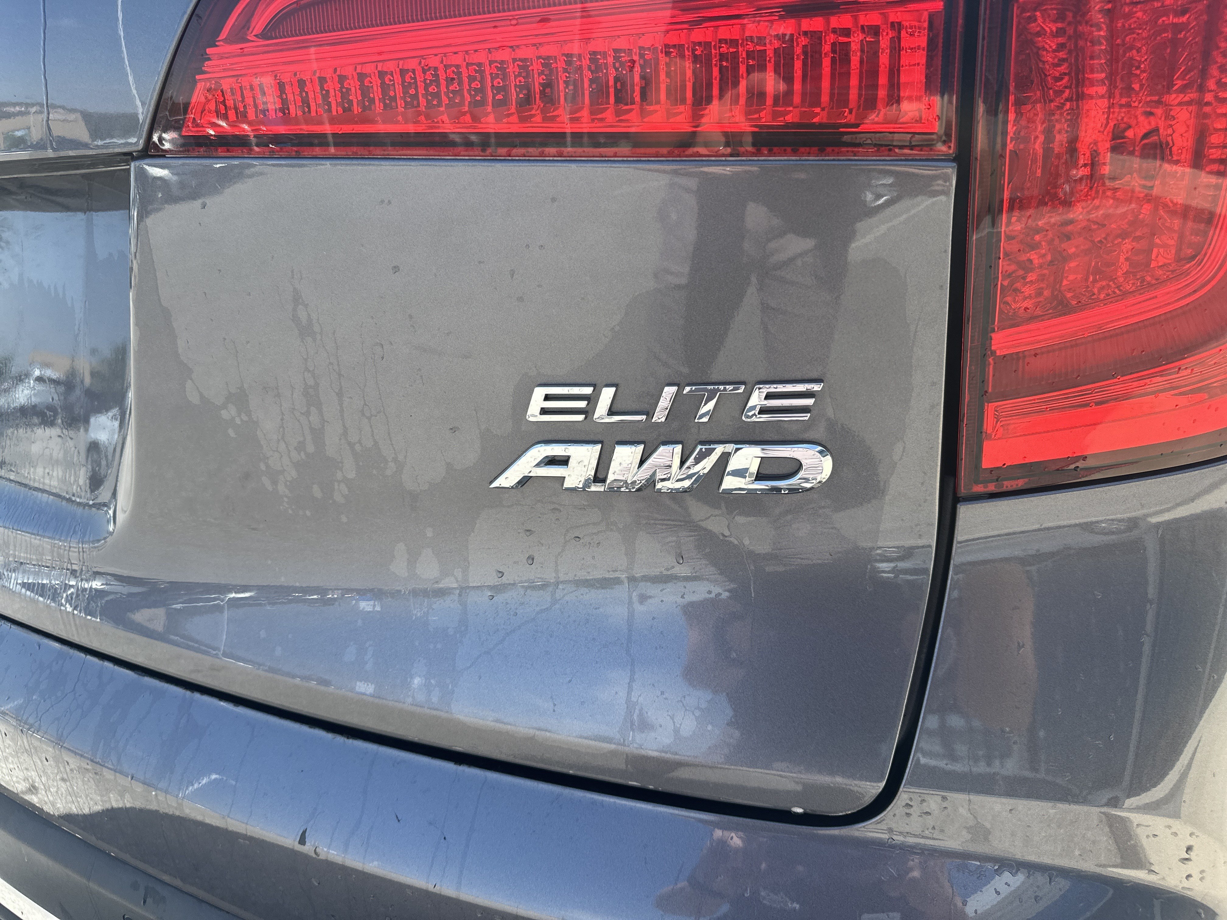 Used 2017 Honda Pilot Elite image 9