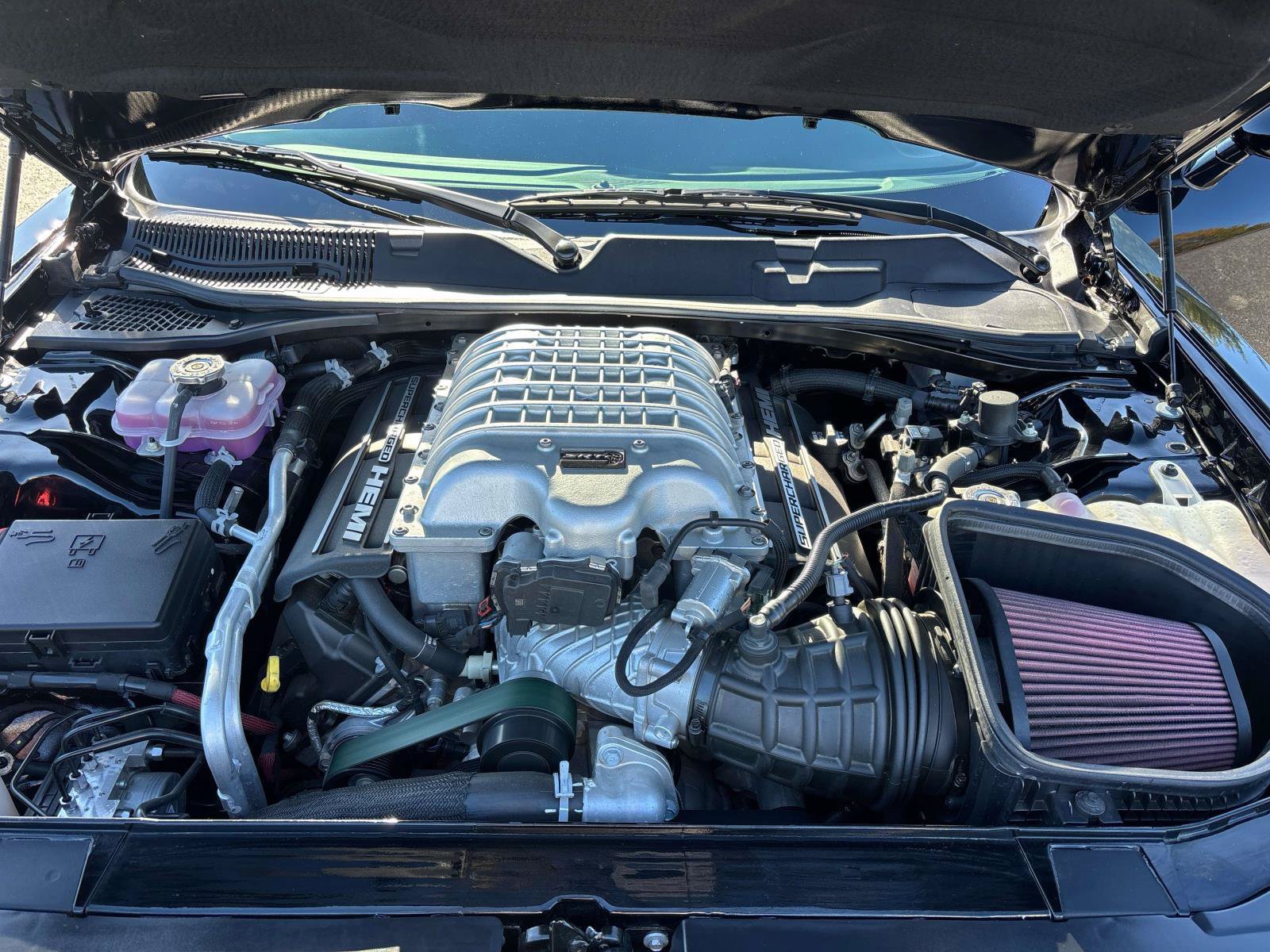 Used 2022 Dodge Challenger SRT Hellcat RWD image 9
