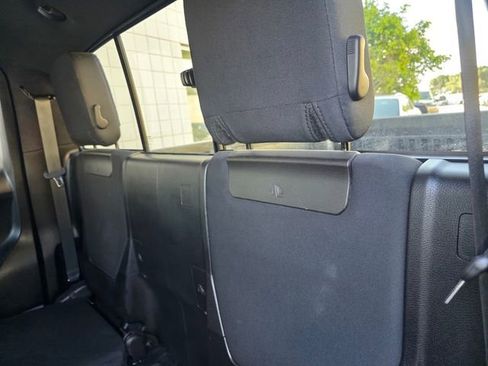 Used 2022 Toyota Tacoma TRD Sport w/ TRD Premium Sport Package RWD image 13