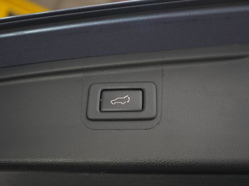 Used 2018 Subaru Outback 2.5i Premium AWD/4WD image 11