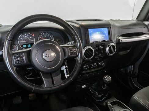 Certified 2018 Jeep Wrangler Unlimited Sahara w/ Connectivity Group AWD/4WD image 7
