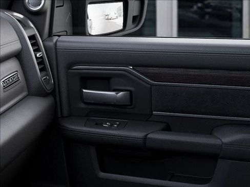 New 2026 RAM 2500 Laramie AWD/4WD image 25