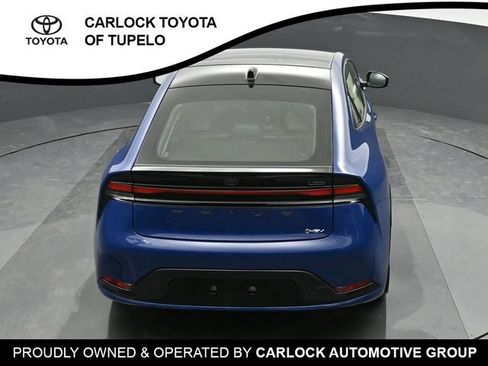 Used 2024 Toyota Prius Limited w/ Limited Premium Package FWD image 36