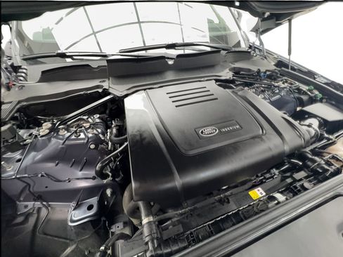 Used 2025 Land Rover Discovery S AWD/4WD image 19