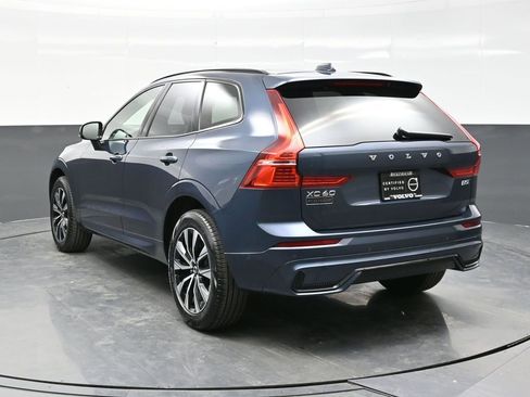 Used 2025 Volvo XC60 B5 Plus AWD/4WD image 5
