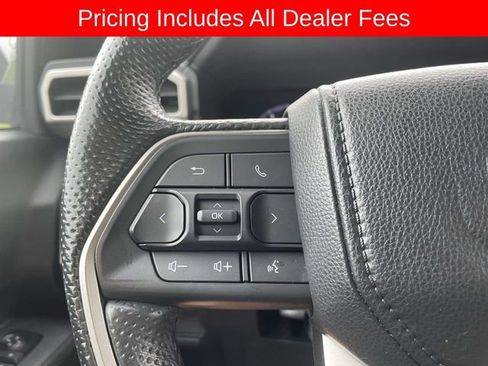 Used 2024 Toyota Tacoma TRD Off-Road AWD/4WD image 25