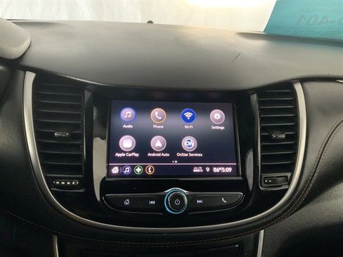 Used 2021 Chevrolet Trax LT image 24