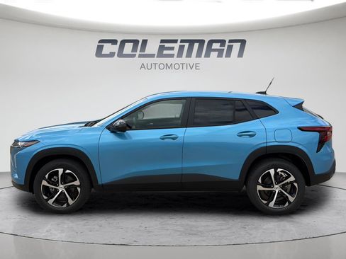 New 2026 Chevrolet Trax RS FWD image 2