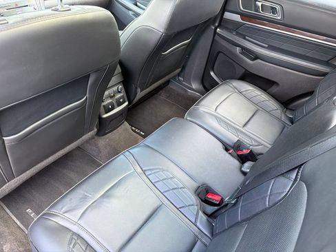 Used 2017 Ford Explorer Platinum AWD/4WD image 15
