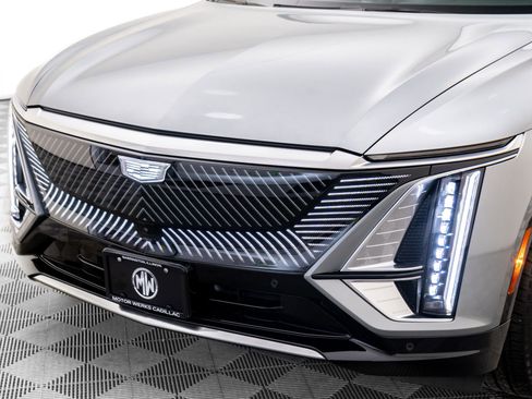 New 2026 Cadillac Lyriq Luxury image 40