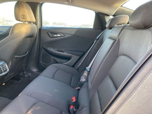 Used 2024 Chevrolet Malibu LT image 11