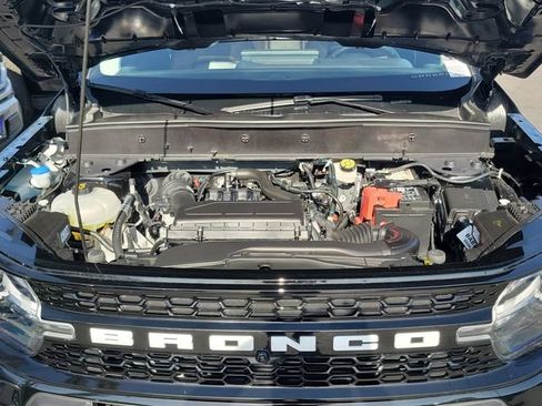 Certified 2025 Ford Bronco Sport Outer Banks w/ Outer Banks Tech Package+ AWD/4WD image 26