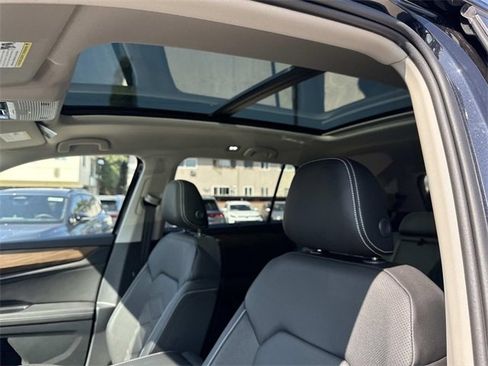 New 2026 Volkswagen Atlas SE image 17