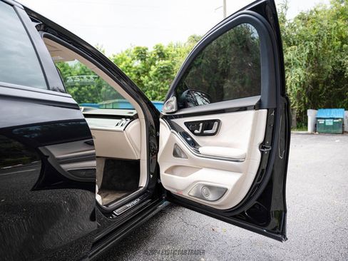 Used 2021 Mercedes-Benz Maybach S 580 4MATIC image 43