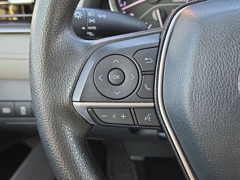 Used 2023 Toyota Camry LE image 28