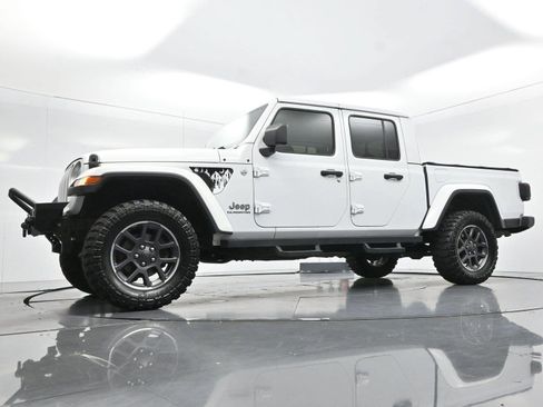 Used 2020 Jeep Gladiator Overland w/ Popular Equipment Package AWD/4WD image 43