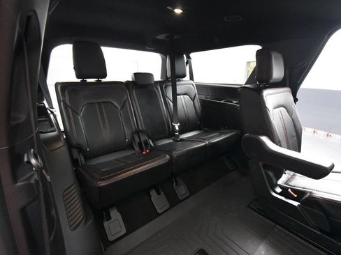Used 2021 Ford Expedition Max Limited AWD/4WD image 40