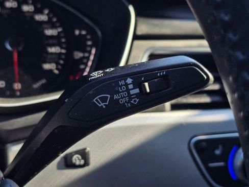 Used 2018 Audi A4 2.0T Premium w/ Convenience Package image 31