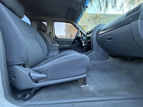Used 2002 Nissan Frontier XE image 15