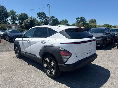 Used 2024 Hyundai Kona SEL FWD image 3