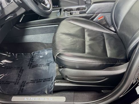 Used 2023 Lincoln Corsair Grand Touring image 19
