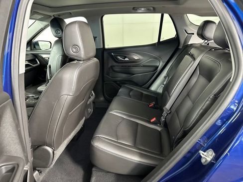 Used 2022 GMC Terrain SLT w/ Infotainment Package II image 25