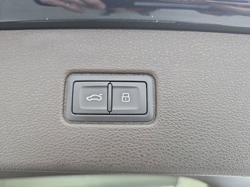 Used 2018 Audi Q7 3.0T Prestige image 14