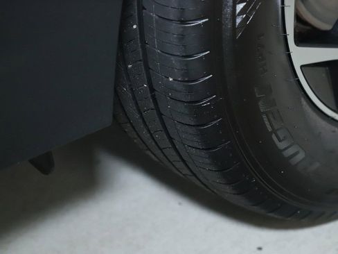 Used 2025 Kia Sportage LX image 38