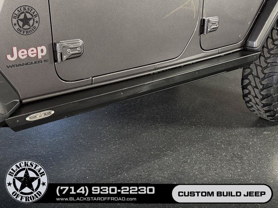 Used 2025 Jeep Wrangler Unlimited Rubicon AWD/4WD image 7